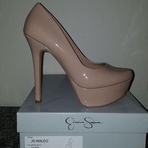 Jessica Simpson Waleo nude patent pump 7.5